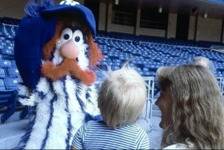 Illustration for article titled These Failures Are the Worst Sports Mascots Ever Designed
